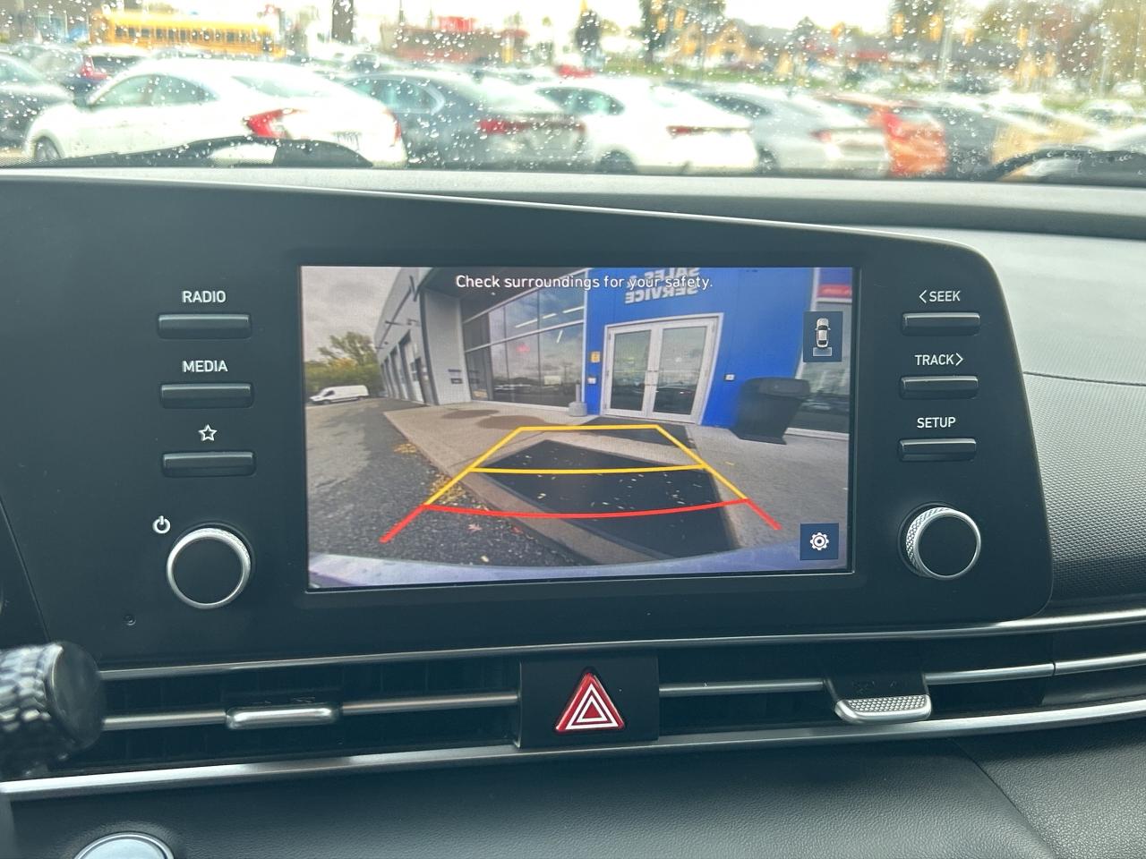 2022 Hyundai Elantra Preferred   Apple CarPlay   Clean Carfax Photo