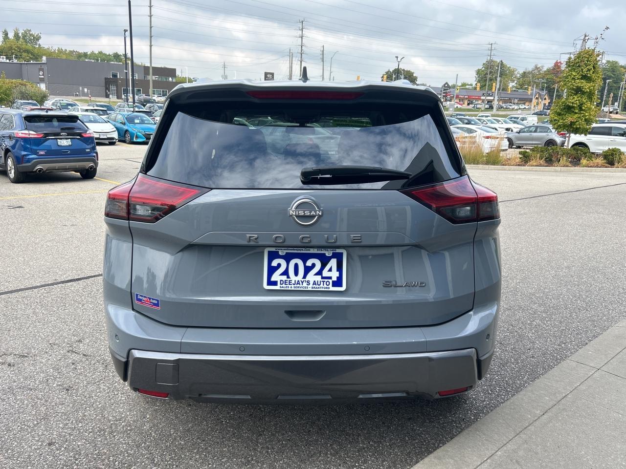 2024 Nissan Rogue SL   Panoramic Roof   Leather   Clean Carfax Photo