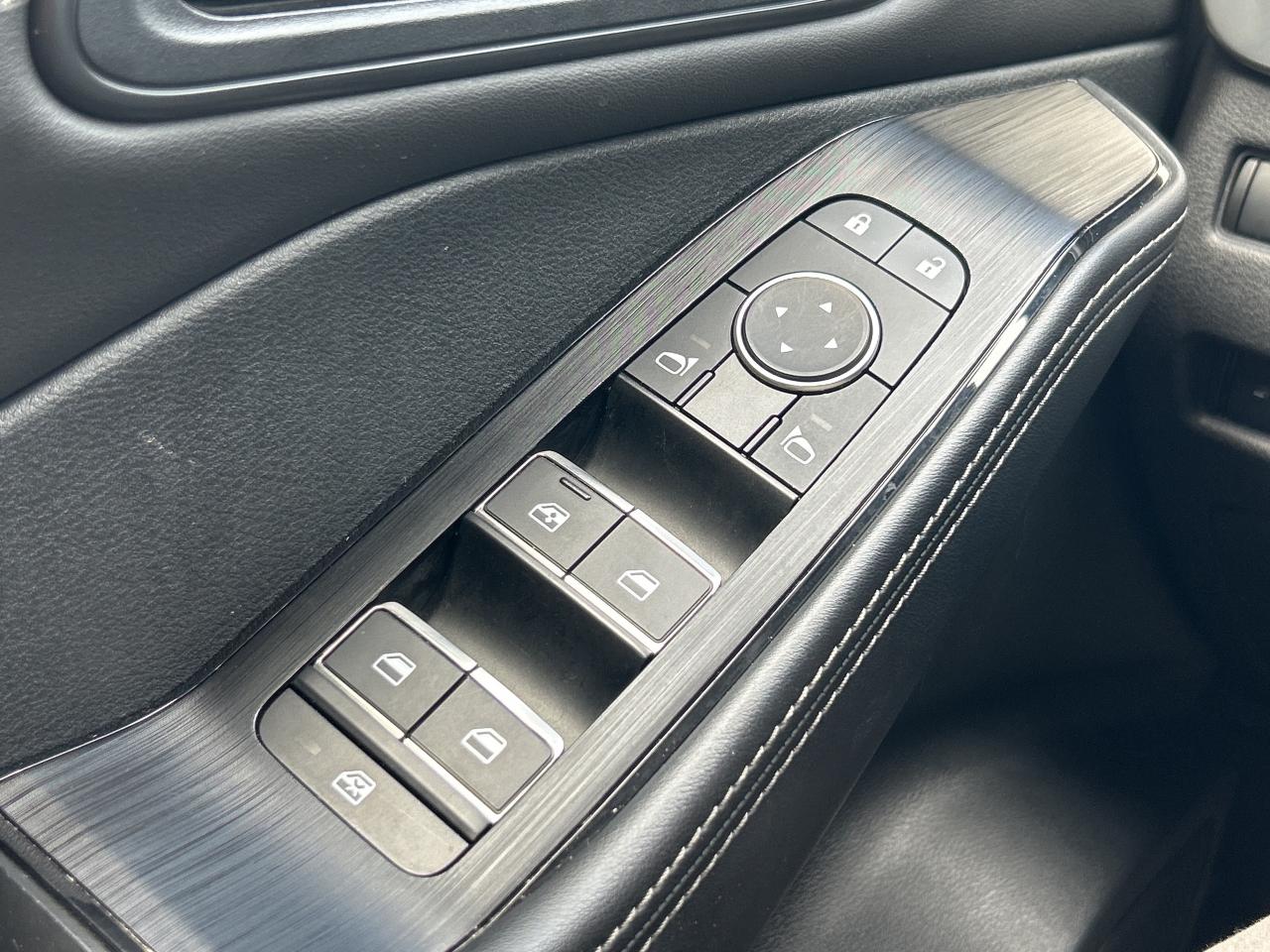 2024 Nissan Rogue SL   Panoramic Roof   Leather   Clean Carfax Photo