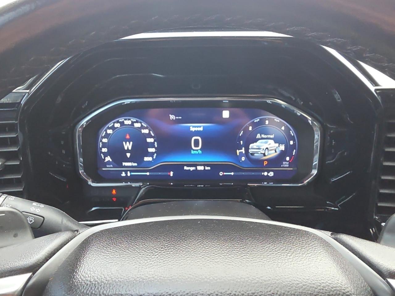 2023 Chevrolet Silverado 1500 NO ACCIDENTS / LEATHER / DIGITAL DASH / CARPLAY / Photo