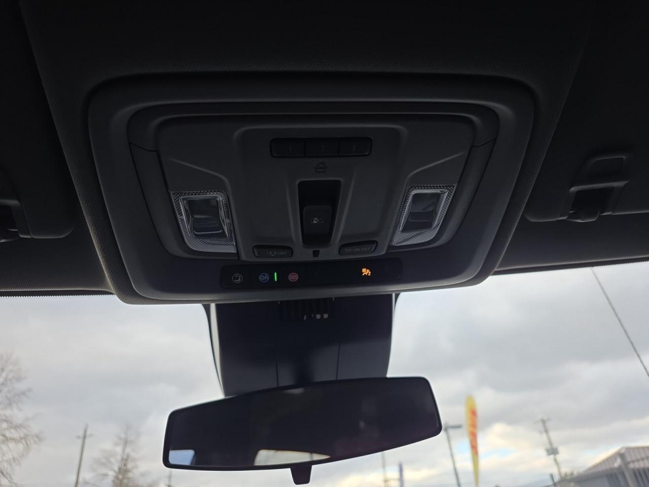 2023 Chevrolet Silverado 1500 NO ACCIDENTS / LEATHER / DIGITAL DASH / CARPLAY / Photo