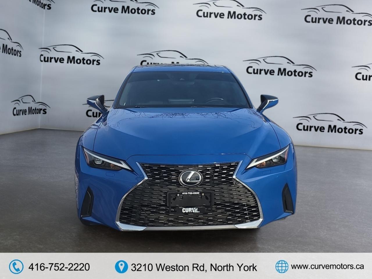 2022 Lexus IS IS 300 AWD * NO ACCIDENTS / 1 OWNER / ROOF / DRIVE Photo