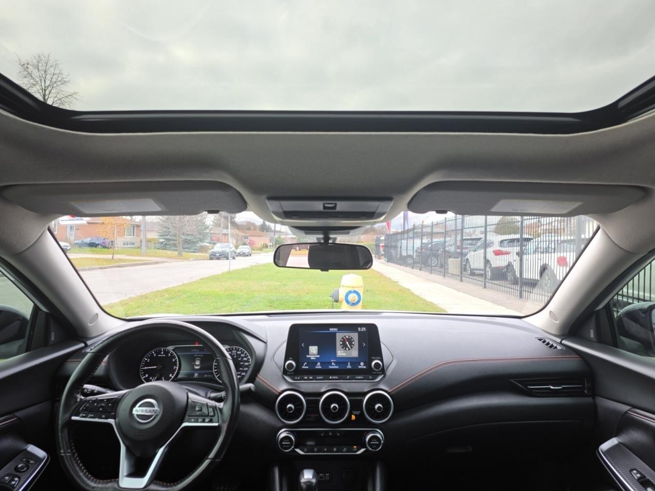 2023 Nissan Sentra SR MIDNIGHT EDITION * CARPLAY / ROOF / DRIVER ASSI Photo