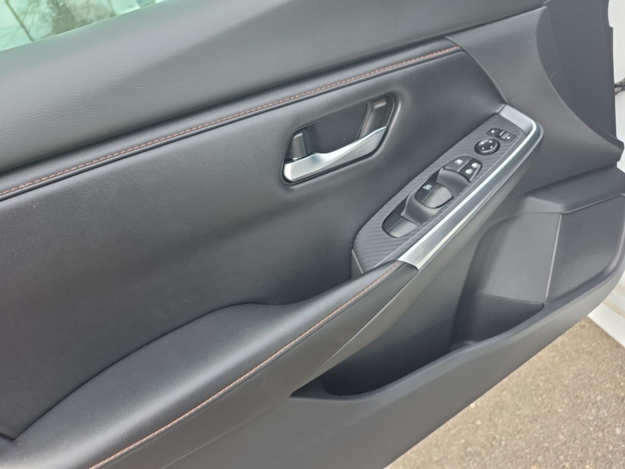 2023 Nissan Sentra SR MIDNIGHT EDITION * CARPLAY / ROOF / DRIVER ASSI Photo