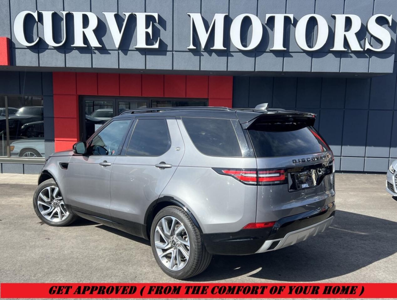 2020 Land Rover Discovery Landmark Edition *CARPLAY/PANORAMIC ROOF/7 PASSENG Photo