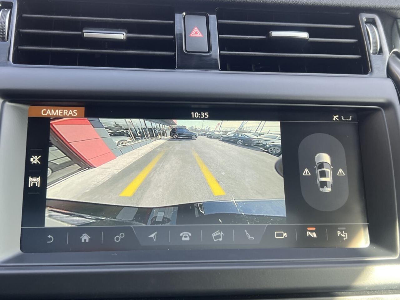 2020 Land Rover Discovery Landmark Edition *CARPLAY/PANORAMIC ROOF/7 PASSENG Photo