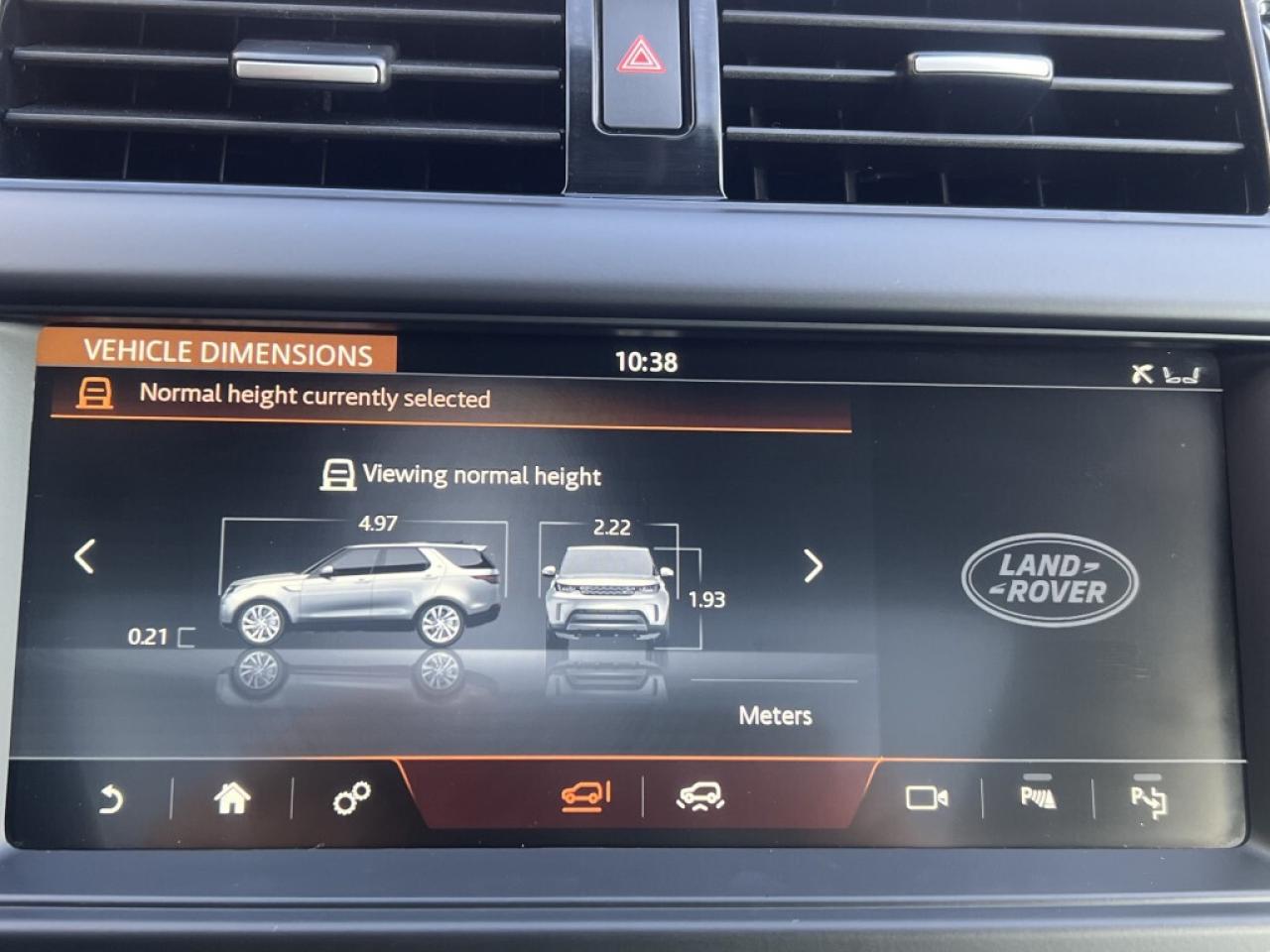 2020 Land Rover Discovery Landmark Edition *CARPLAY/PANORAMIC ROOF/7 PASSENG Photo