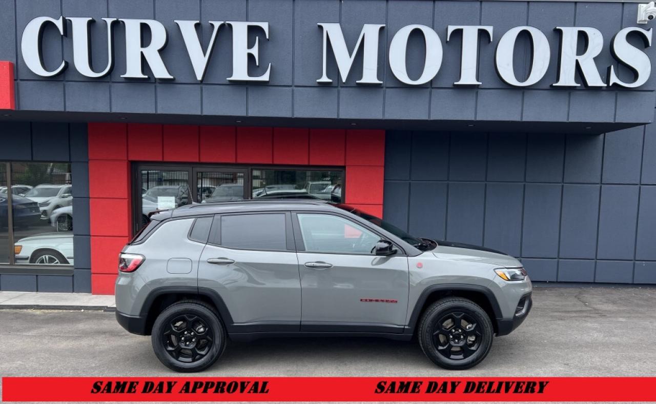 2024 Jeep Compass Trailhawk 4x4 * CARPLAY / CAMERA / LEATHER / LANE Photo