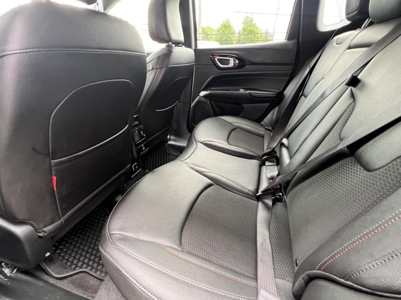 2024 Jeep Compass Trailhawk 4x4 * CARPLAY / CAMERA / LEATHER / LANE Photo