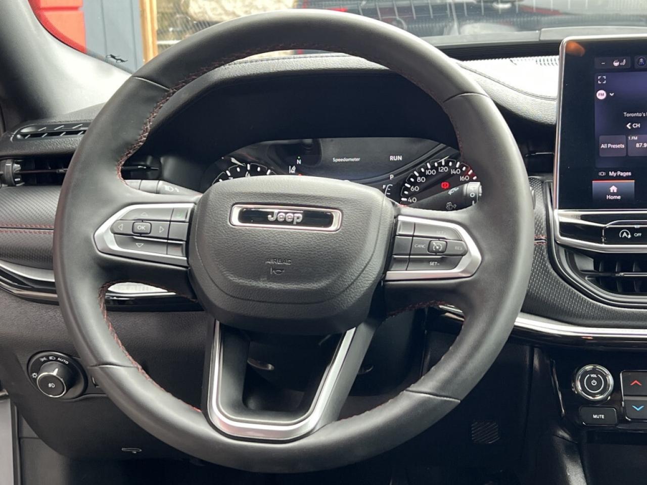 2024 Jeep Compass Trailhawk 4x4 * CARPLAY / CAMERA / LEATHER / LANE Photo