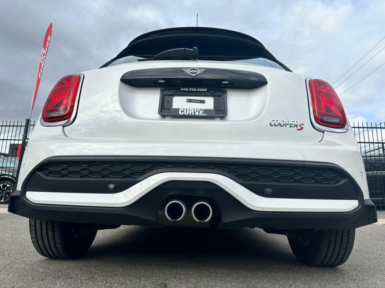 2024 MINI 5 Door Cooper S * NO ACCIDENTS / NAVI / PANORAMIC / CARPL Photo