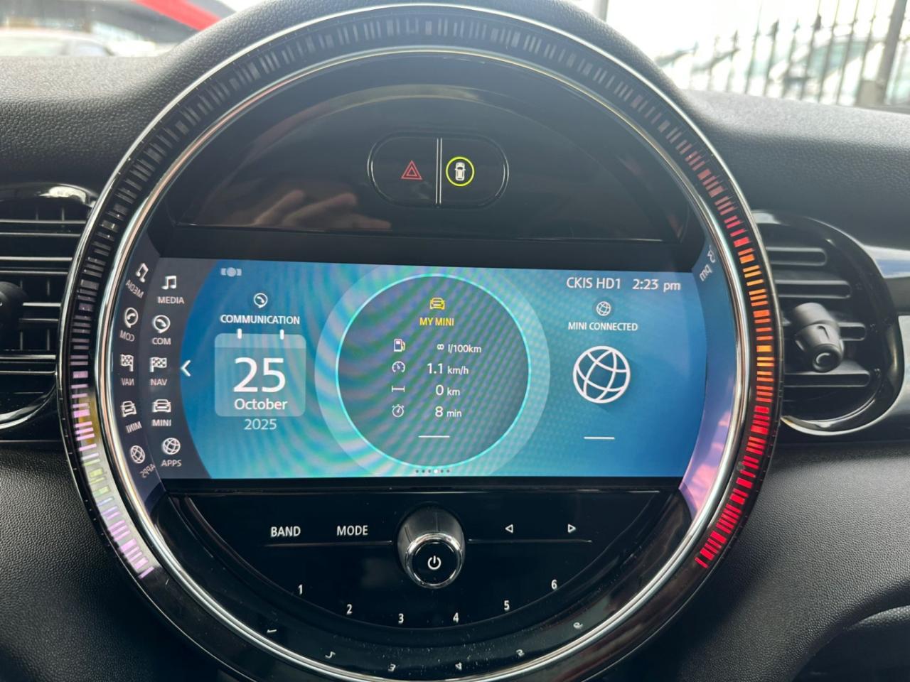 2024 MINI 5 Door Cooper S * NO ACCIDENTS / NAVI / PANORAMIC / CARPL Photo