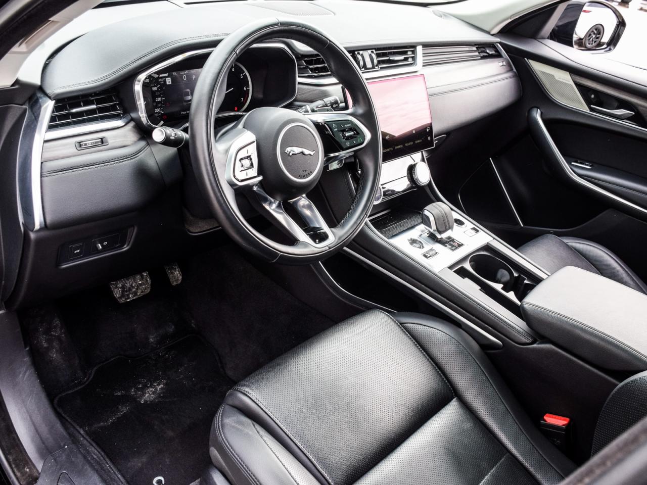 2023 Jaguar F-PACE S/ONE OWNER/DEALER MAINTAINED/EXECUTIVE FLEET Photo