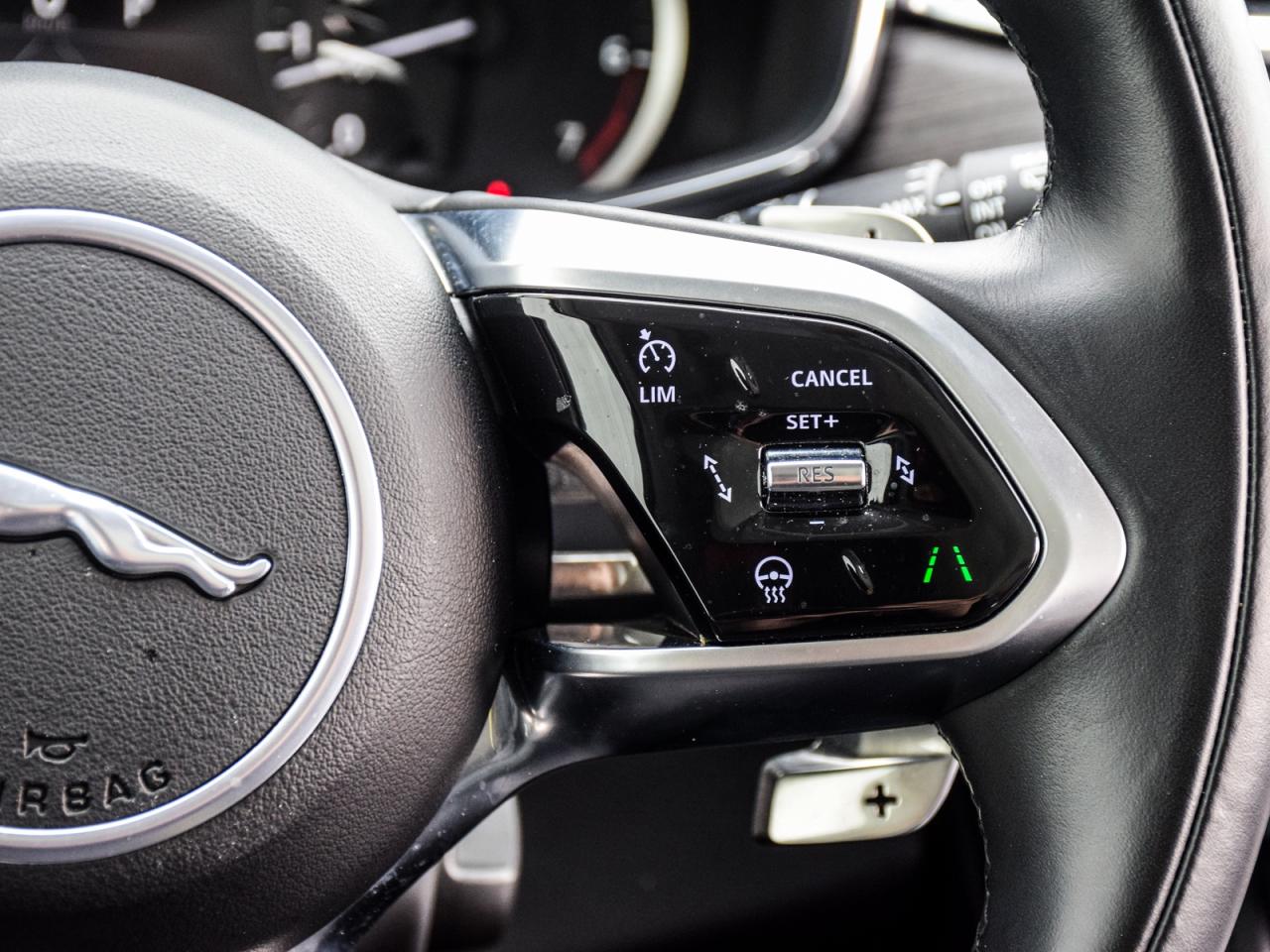 2023 Jaguar F-PACE S/ONE OWNER/DEALER MAINTAINED/EXECUTIVE FLEET Photo