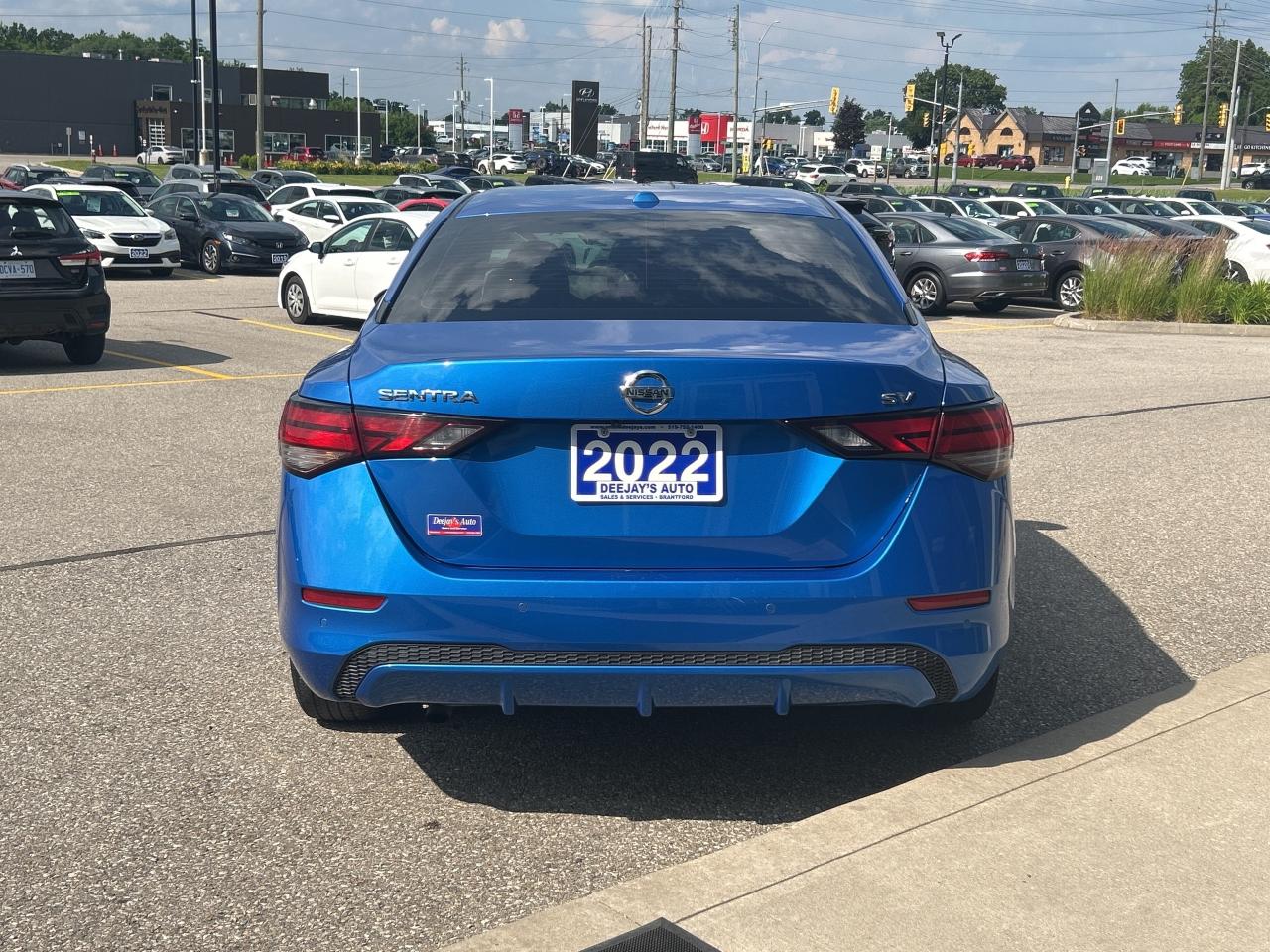2022 Nissan Sentra SV CVT   Factory Warranty   Clean Carfax Photo3