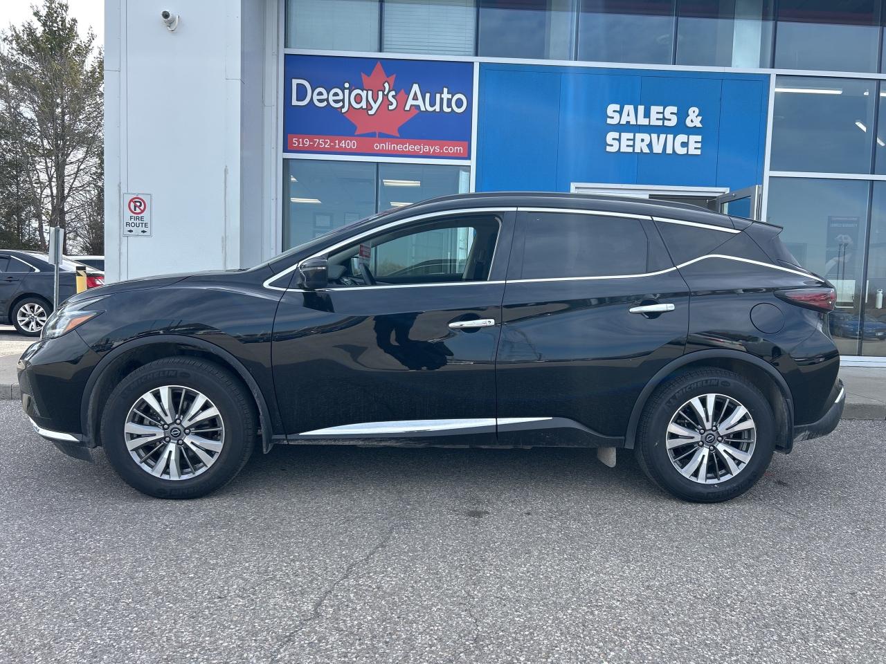 2023 Nissan Murano S 3.5L   Low KM   Clean Carfax Photo