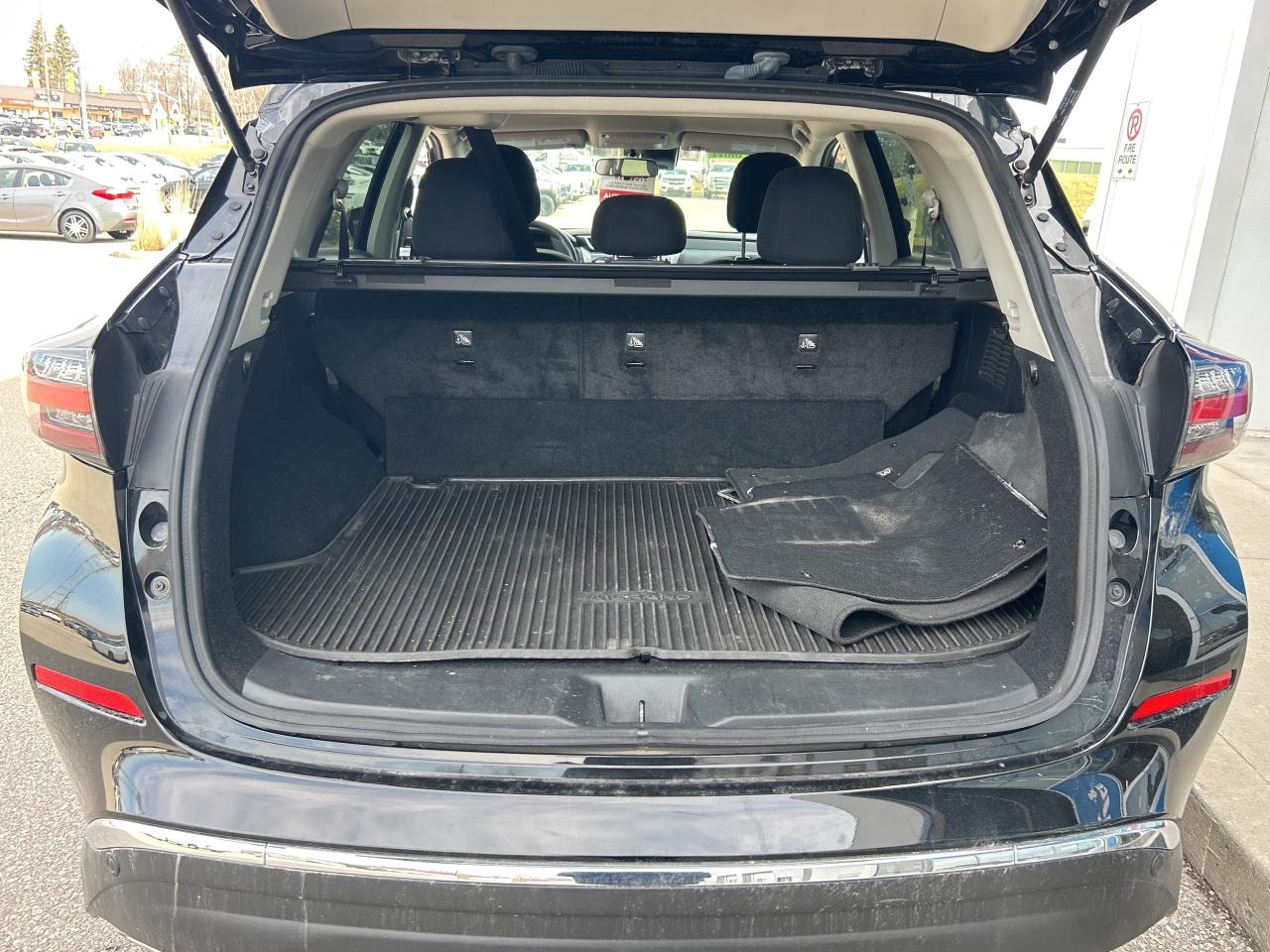 2023 Nissan Murano S 3.5L   Low KM   Clean Carfax Photo