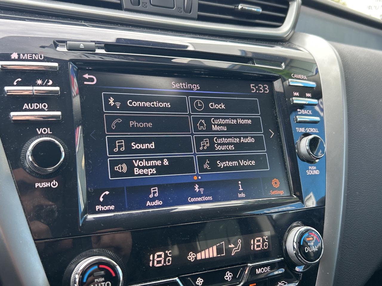 2023 Nissan Murano S 3.5L   Low KM   Clean Carfax Photo