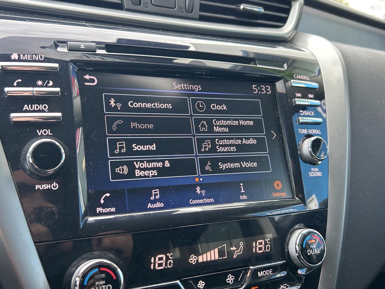 2023 Nissan Murano S 3.5L   Low KM   Clean Carfax Photo