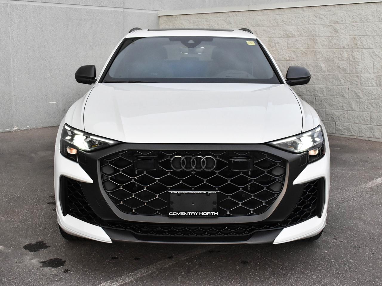 2025 Audi RS Q8 performance 4.0 TFSI quattro Photo2