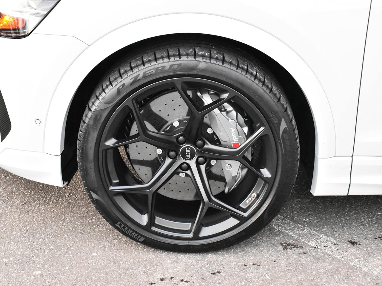 2025 Audi RS Q8 performance 4.0 TFSI quattro Photo