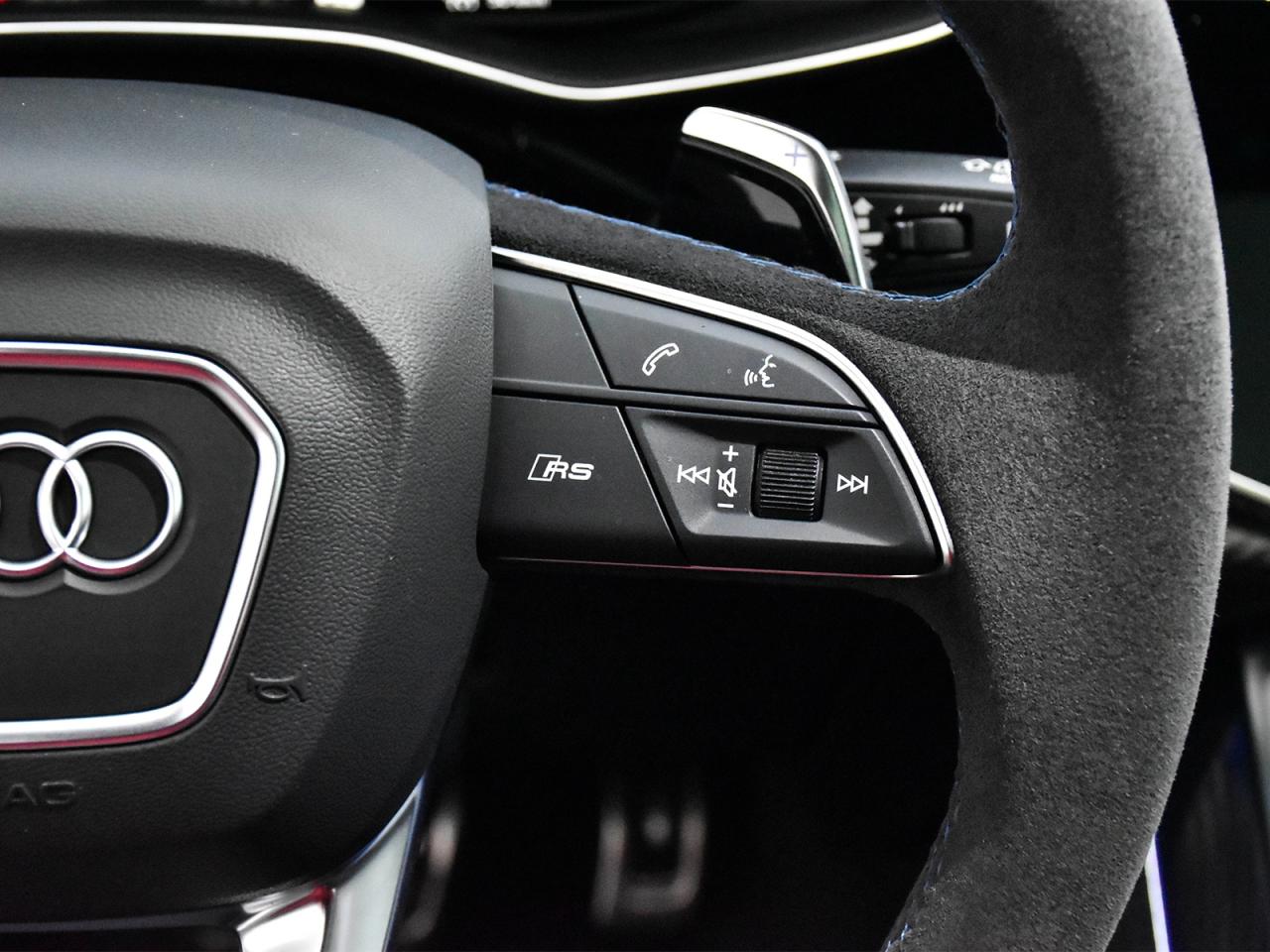 2025 Audi RS Q8 performance 4.0 TFSI quattro Photo