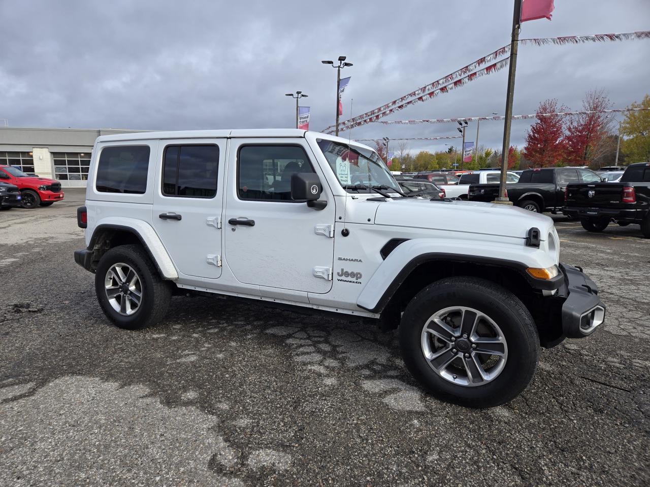 2023 Jeep Wrangler Sahara 4 Door 4x4 w/Body Colour Hard Top Photo4