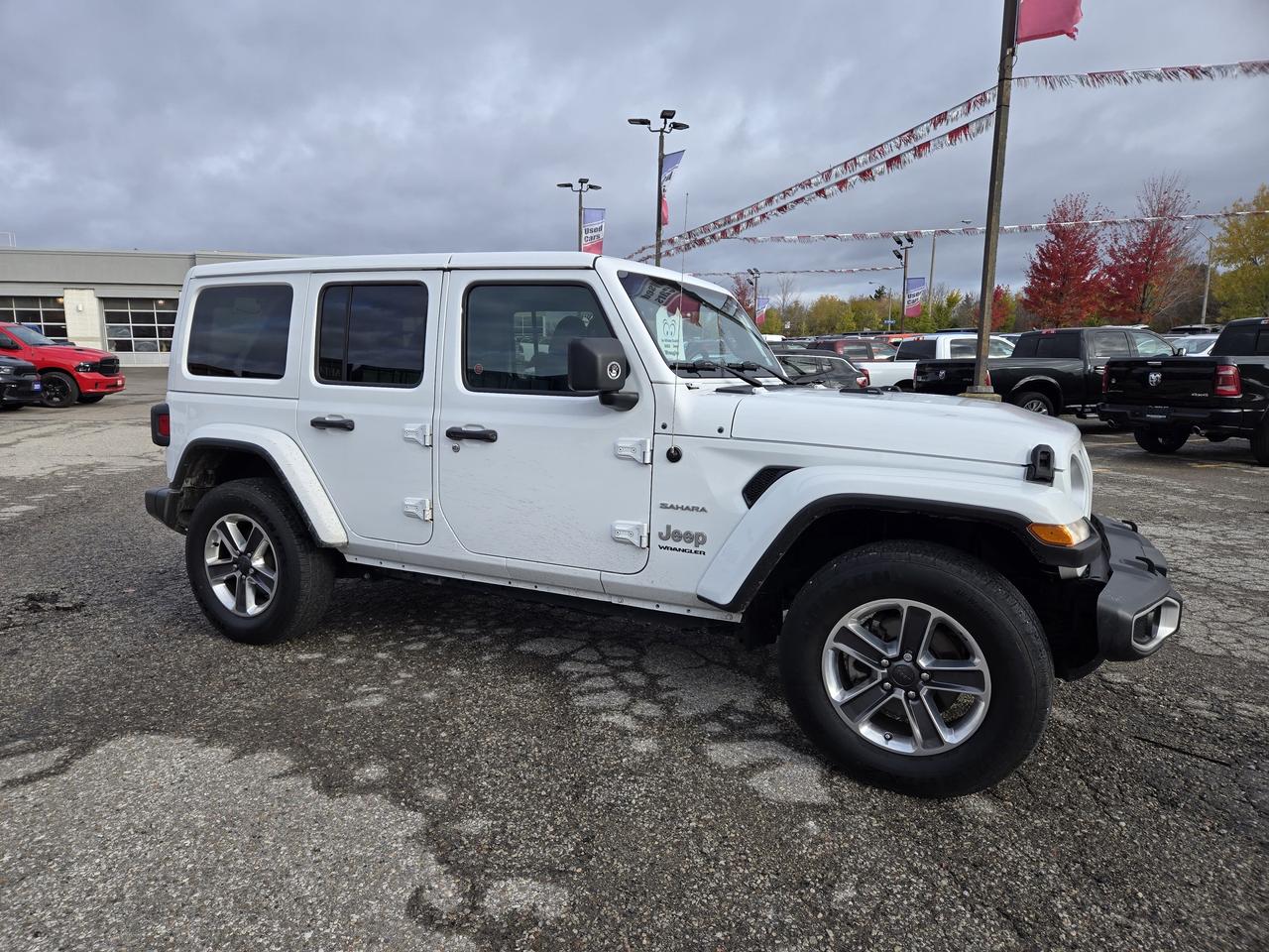 2023 Jeep Wrangler Sahara 4 Door 4x4 w/Body Colour Hard Top Photo4