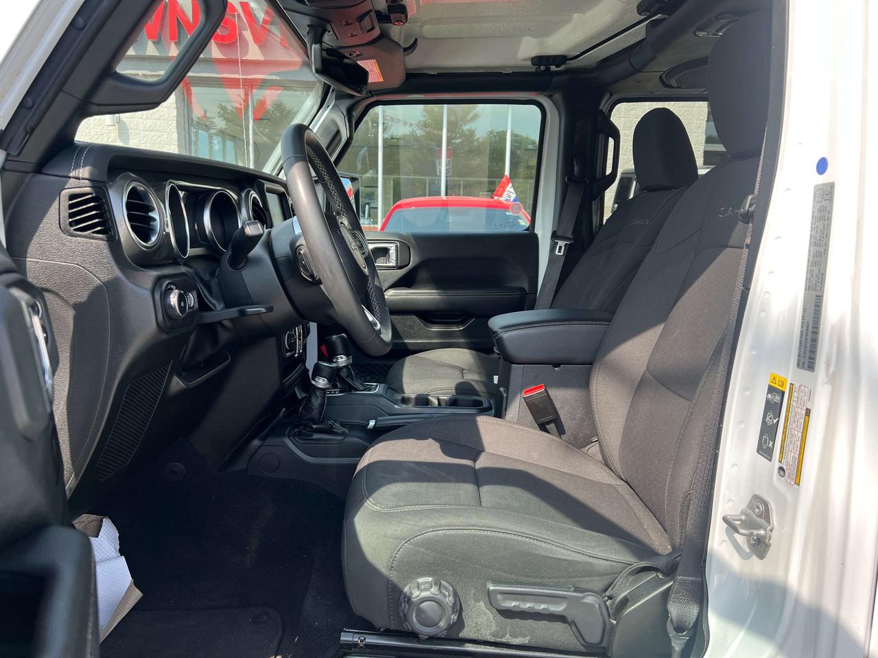 2023 Jeep Wrangler Sahara 4 Door 4x4 w/Body Colour Hard Top Photo