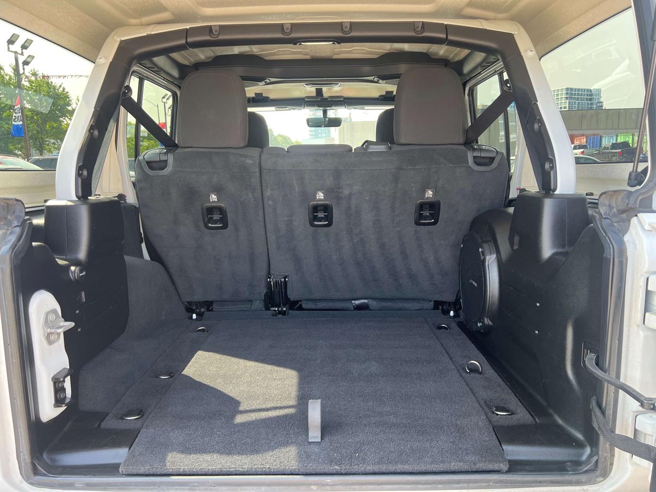 2023 Jeep Wrangler Sahara 4 Door 4x4 w/Body Colour Hard Top Photo