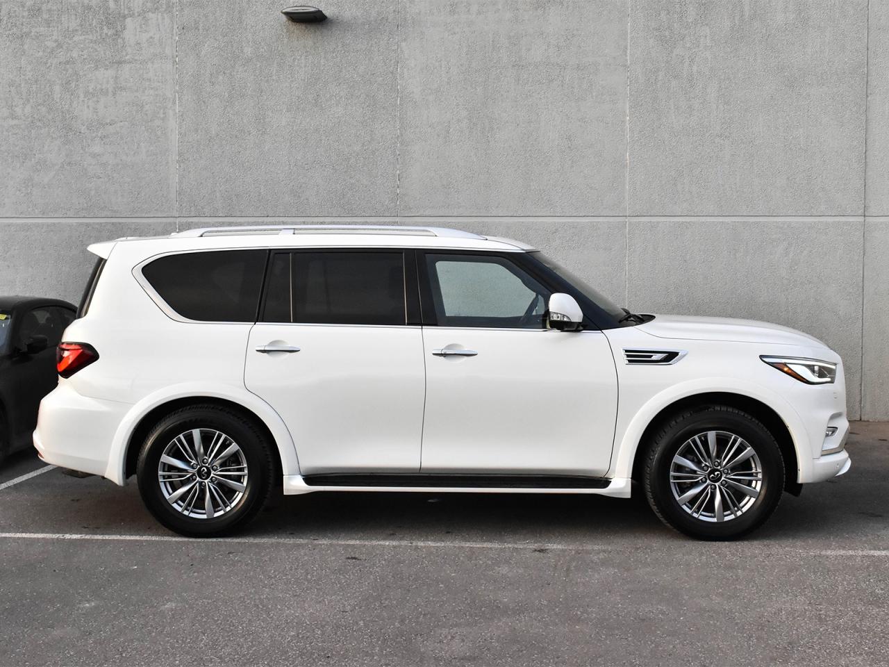 2022 Infiniti QX80 LUXE 7-Passenger Photo