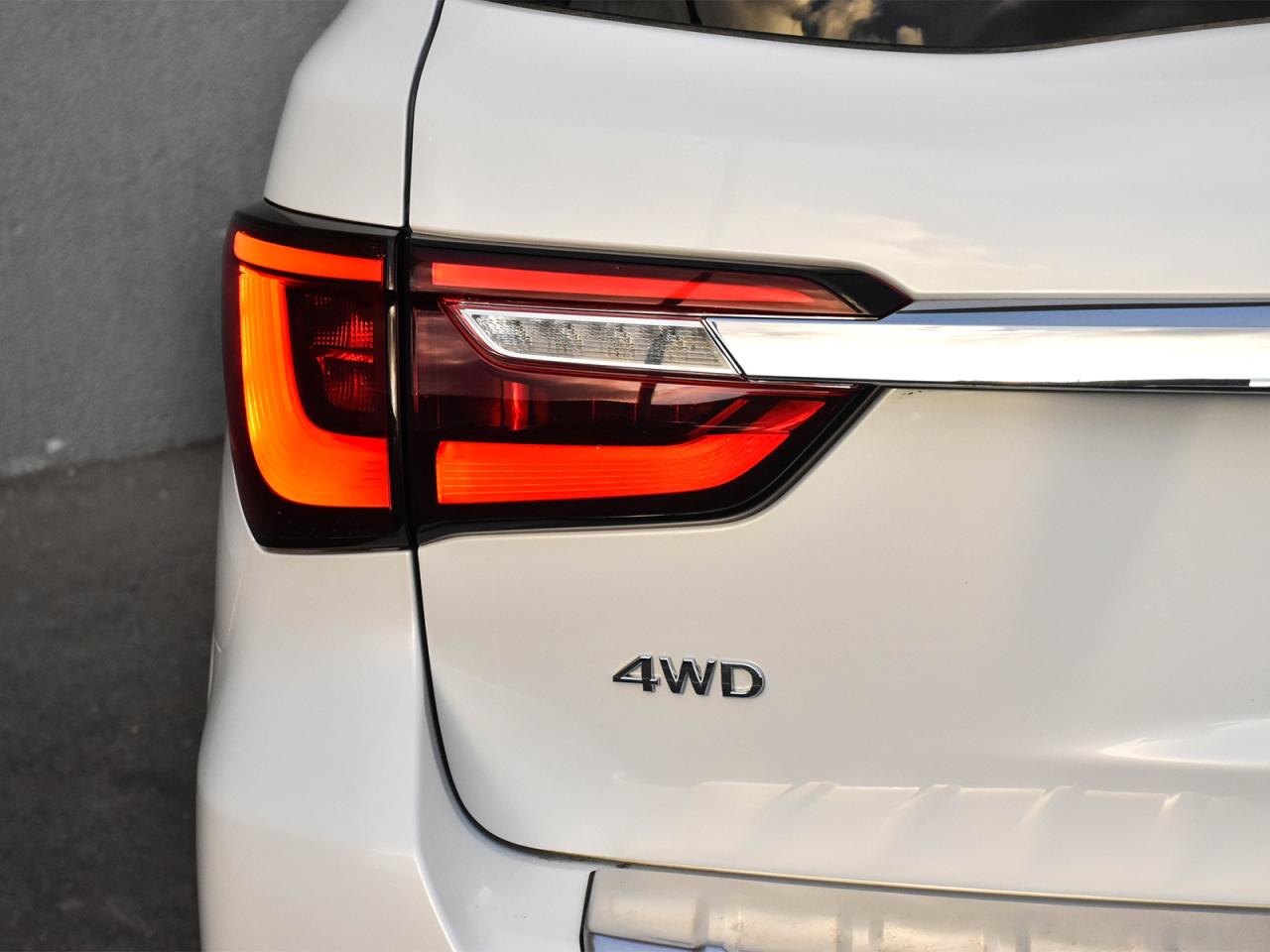 2022 Infiniti QX80 LUXE 7-Passenger Photo