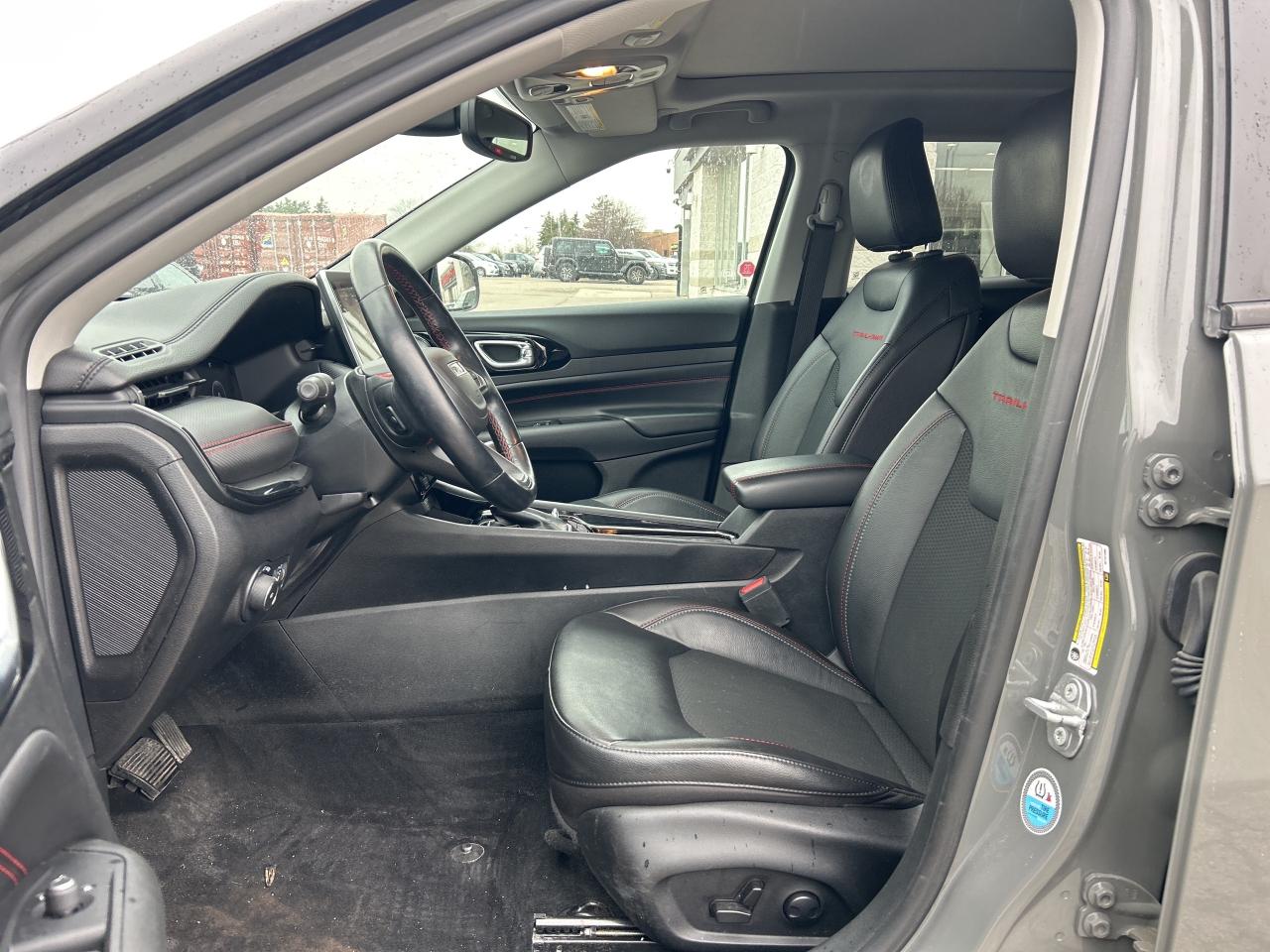 2022 Jeep Compass Trailhawk, Pano-Roof, GPS, Alpine Sound, Alexa Photo