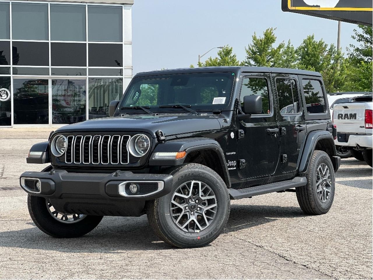 2025 Jeep Wrangler Sahara 4x4 w/Technology Group, Side Steps Photo