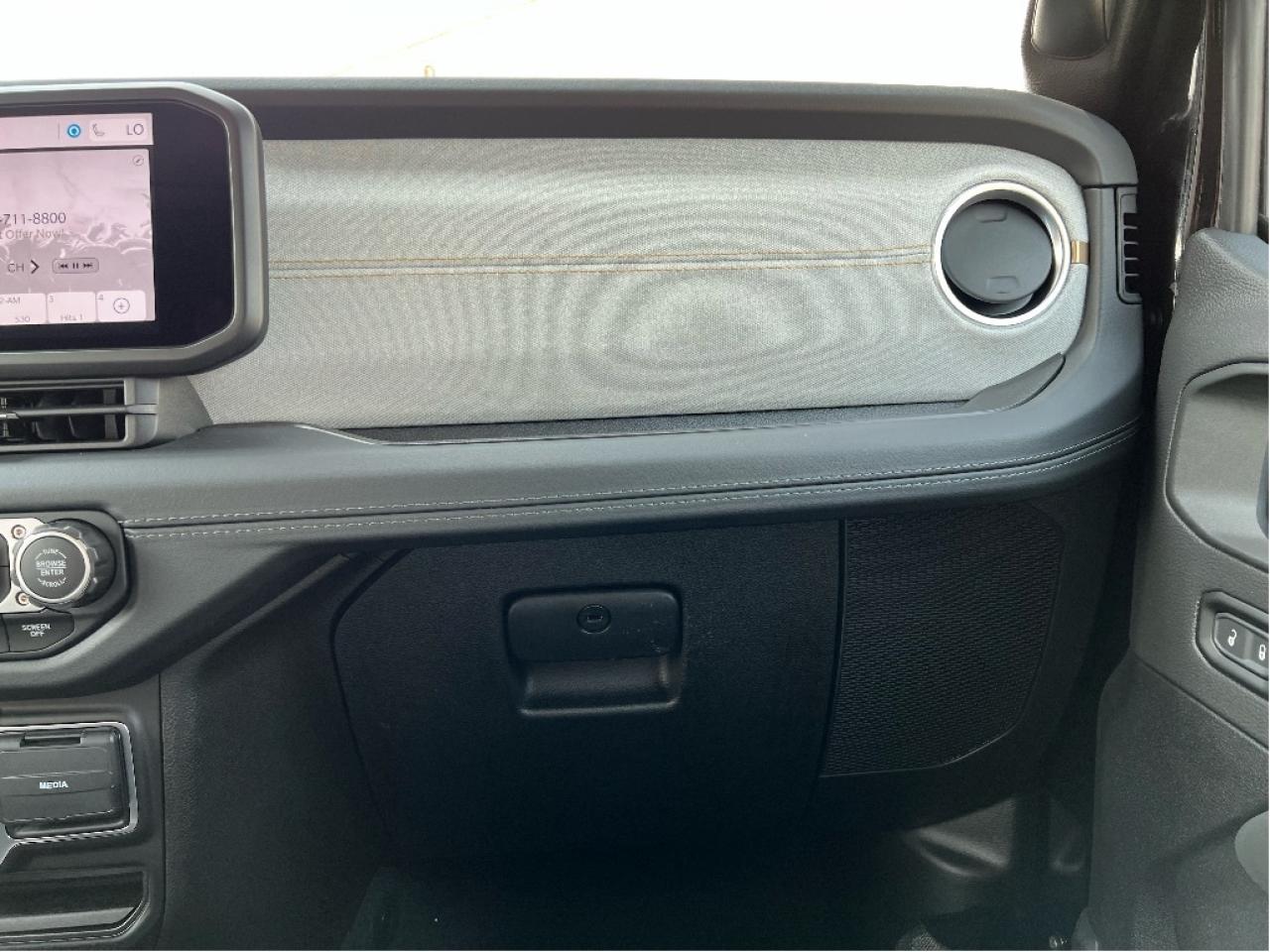 2025 Jeep Wrangler Sahara 4x4 w/Technology Group, Side Steps Photo