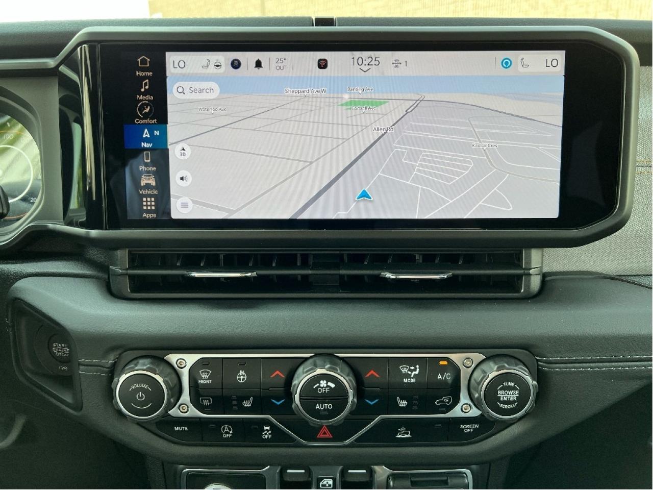 2025 Jeep Wrangler Sahara 4x4 w/Technology Group, Side Steps Photo