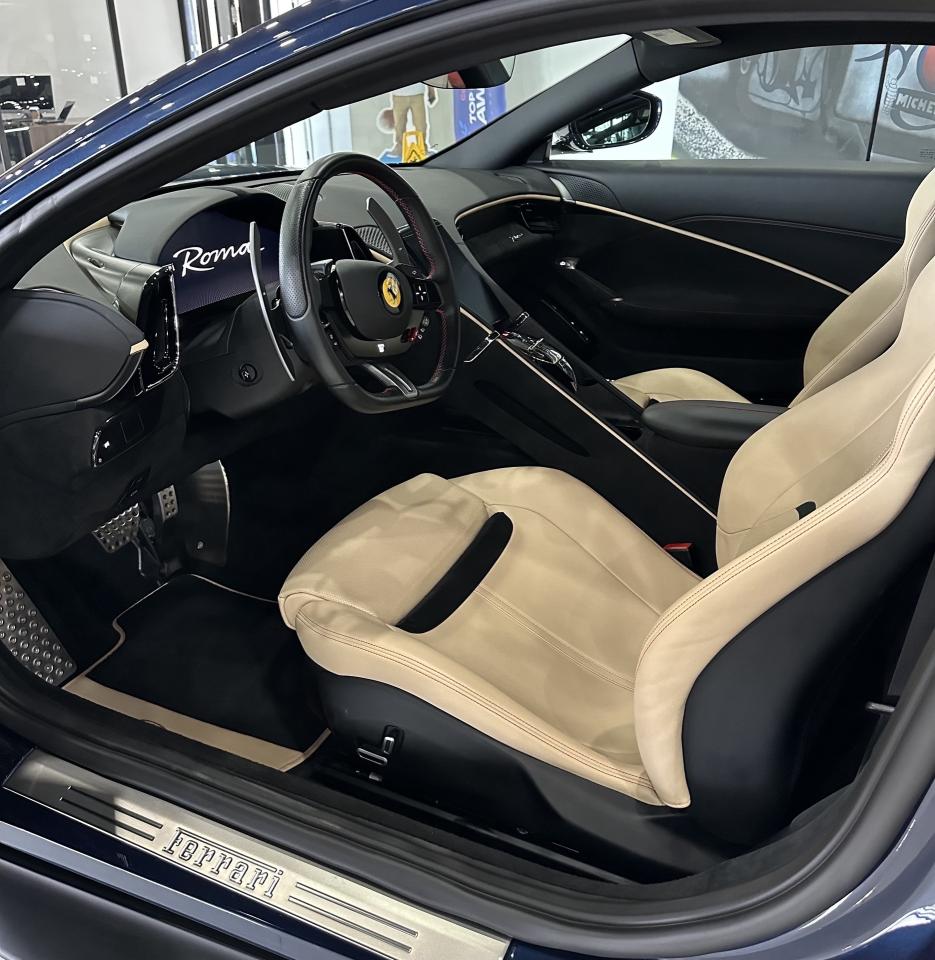 2021 Ferrari Roma 612 HP / VERY LOW KM / 1 OWNER / NO ACCIDENTS / 3. Photo