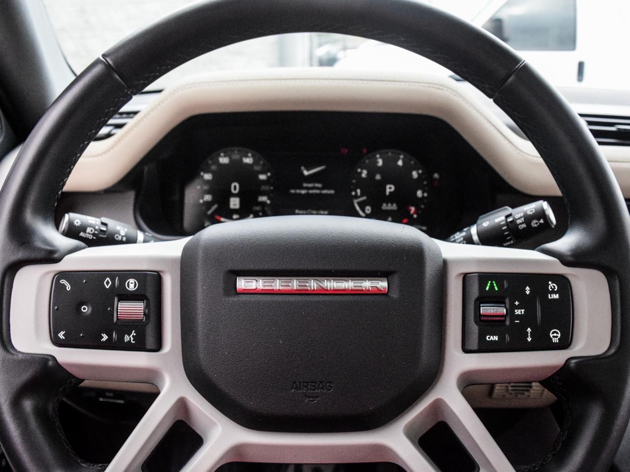 2024 Land Rover Defender S Photo