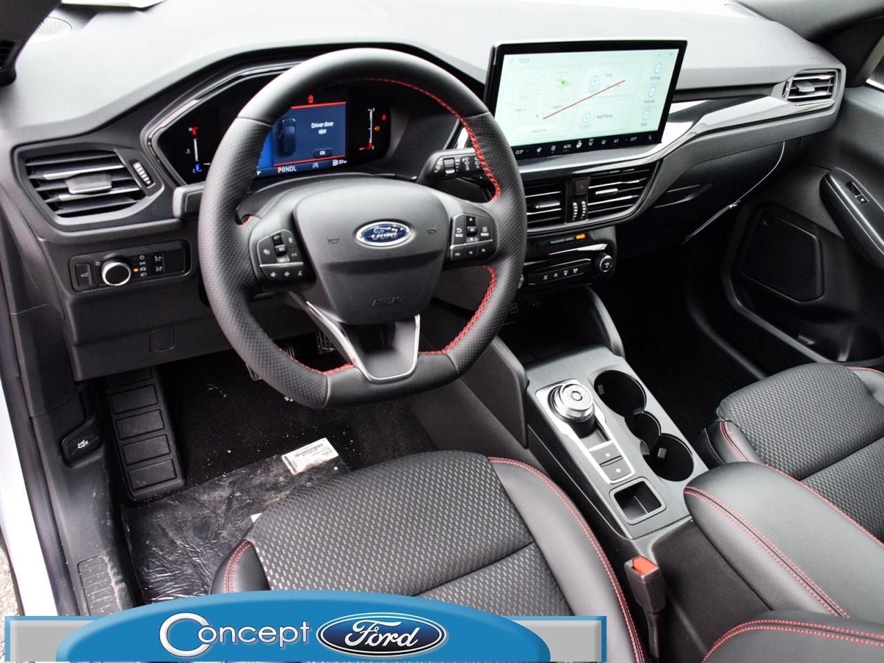 2025 Ford Escape ST-Line AWD Photo