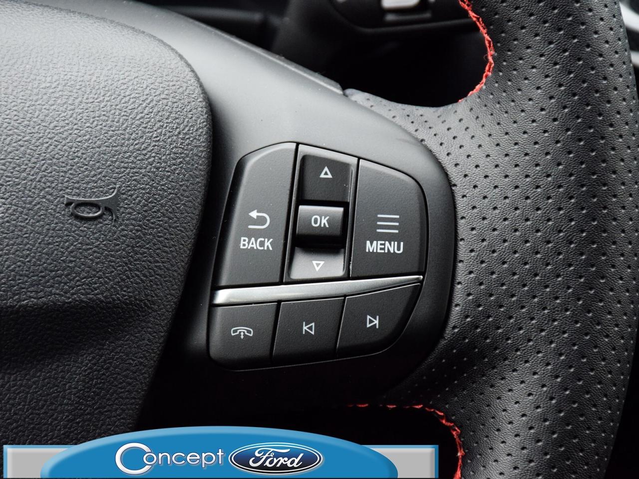 2025 Ford Escape ST-Line AWD Photo