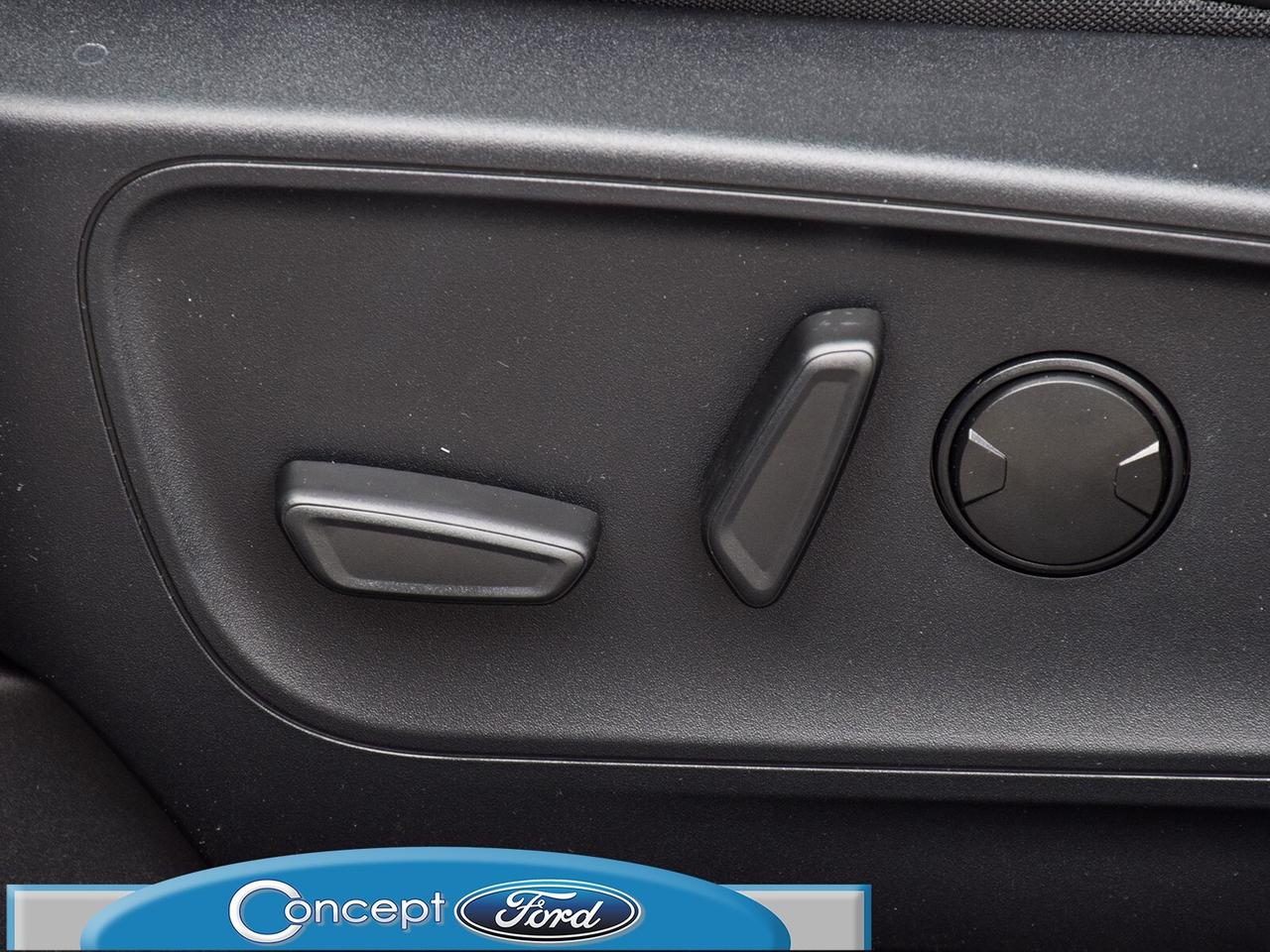 2025 Ford Escape ST-Line Photo