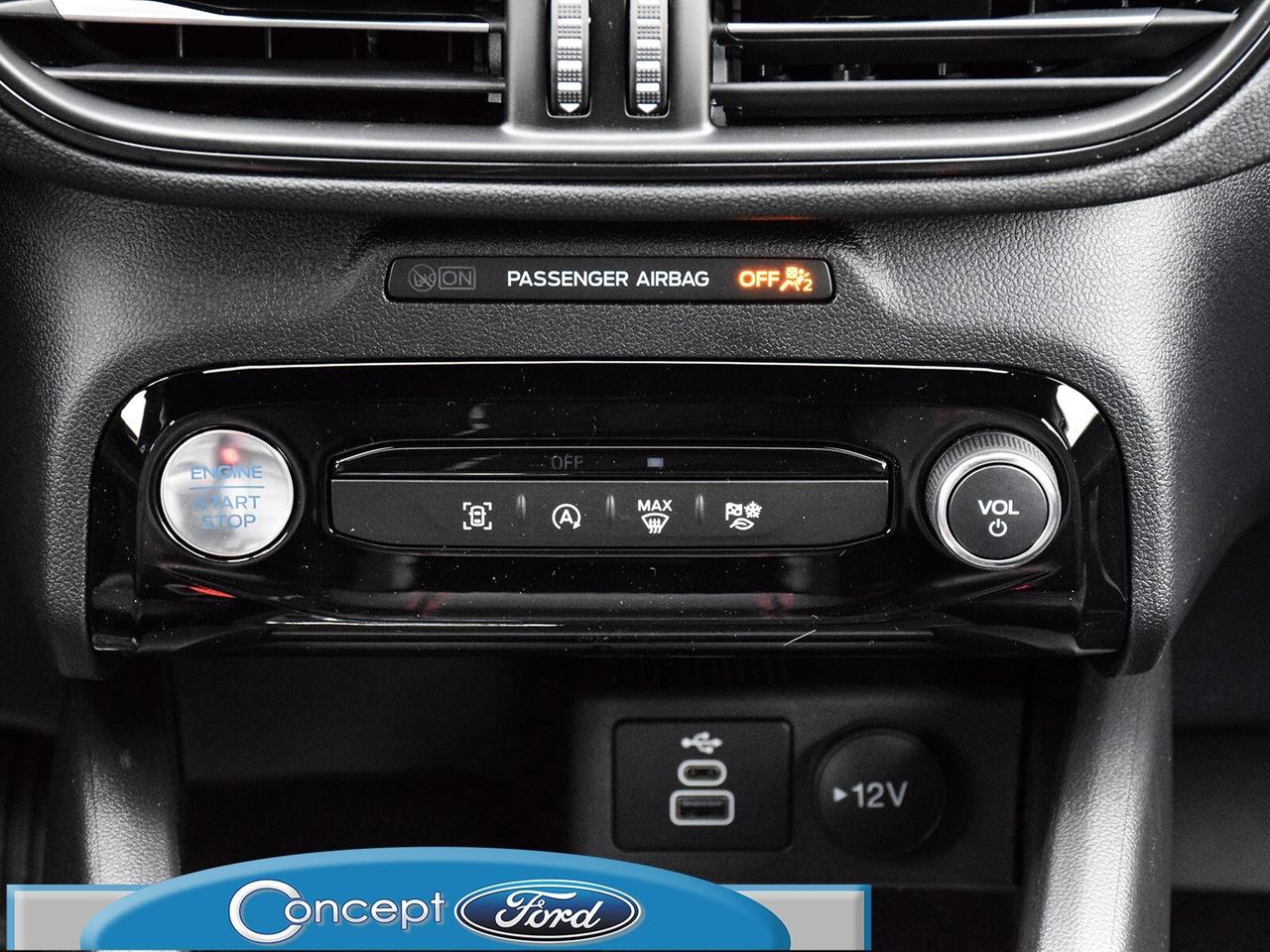 2025 Ford Escape ST-Line Photo