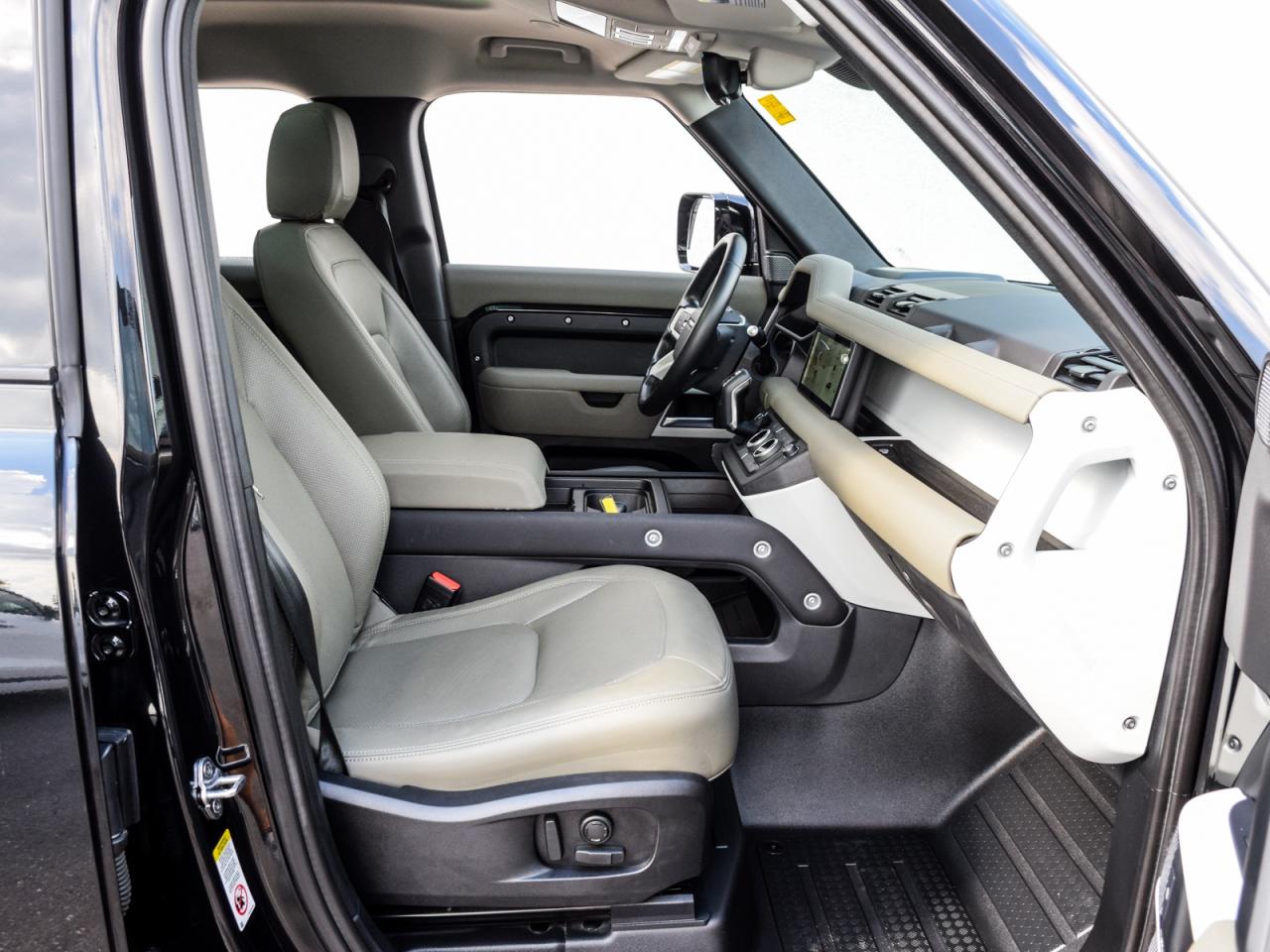 2023 Land Rover Defender 110 S AWD Photo