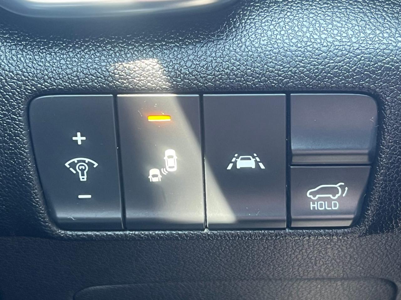 2020 Kia Sportage SX-T AWD * NO ACCIDENTS / CARPLAY / CAMERA / PANO Photo