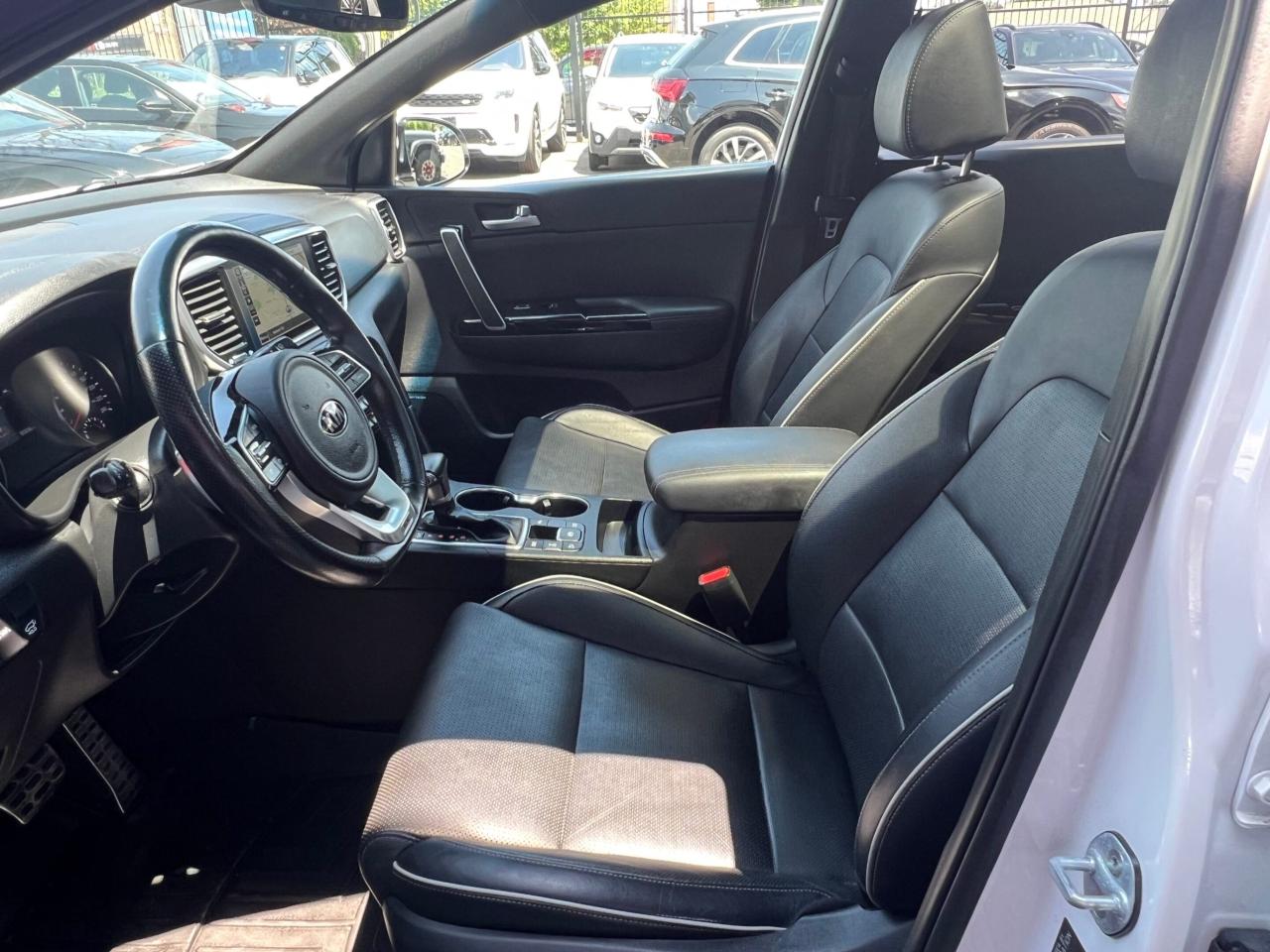 2020 Kia Sportage SX-T AWD * NO ACCIDENTS / CARPLAY / CAMERA / PANO Photo