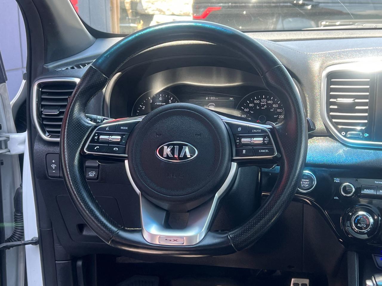 2020 Kia Sportage SX-T AWD * NO ACCIDENTS / CARPLAY / CAMERA / PANO Photo