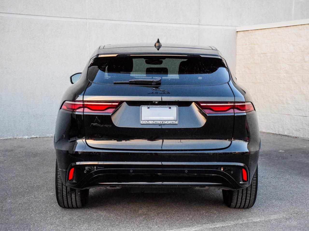 2023 Jaguar F-PACE S Photo