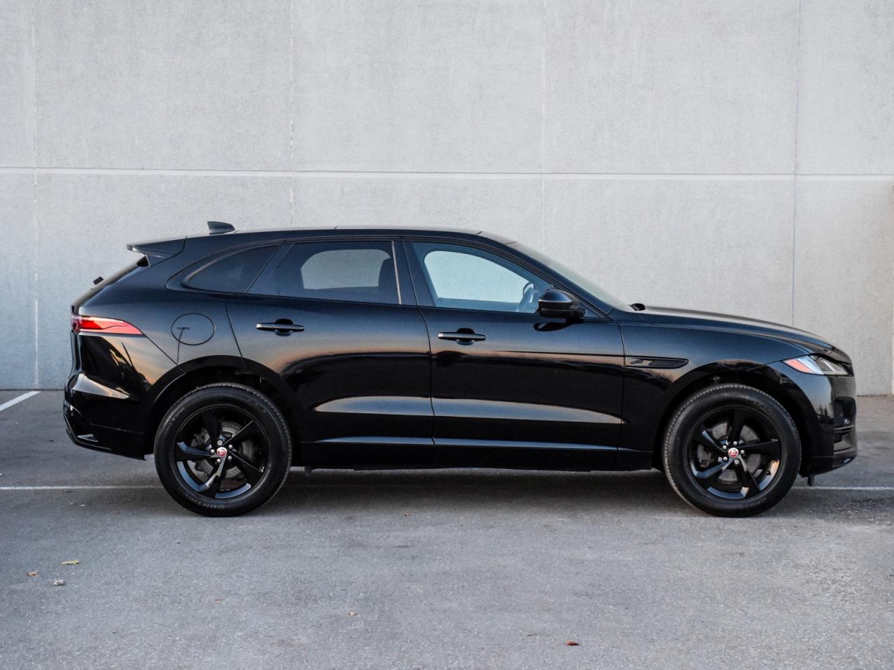 2023 Jaguar F-PACE S Photo