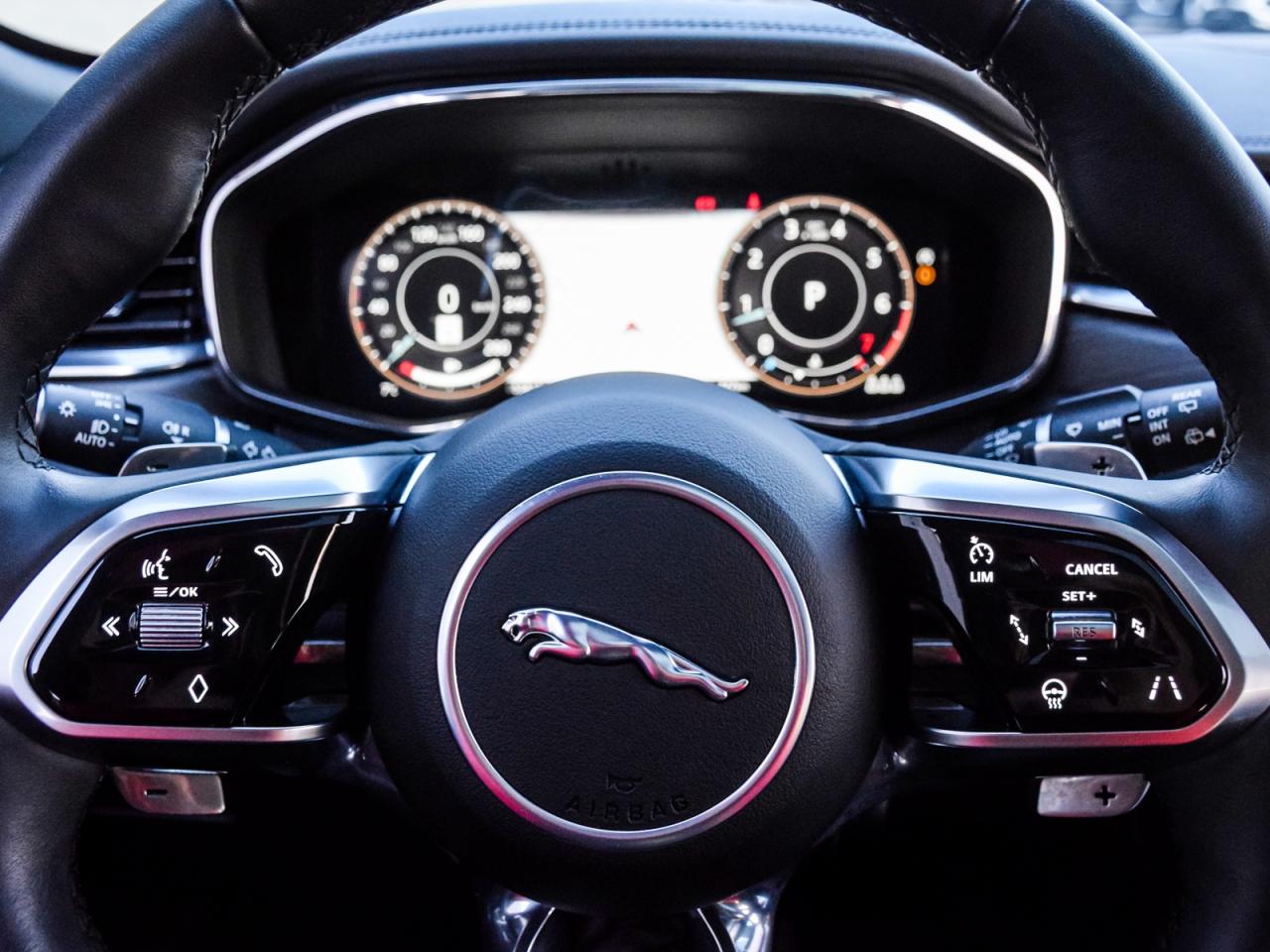 2023 Jaguar F-PACE S Photo