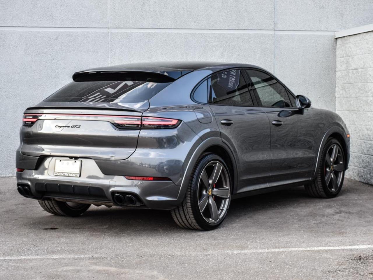 2022 Porsche Cayenne COUPE LOADED Photo